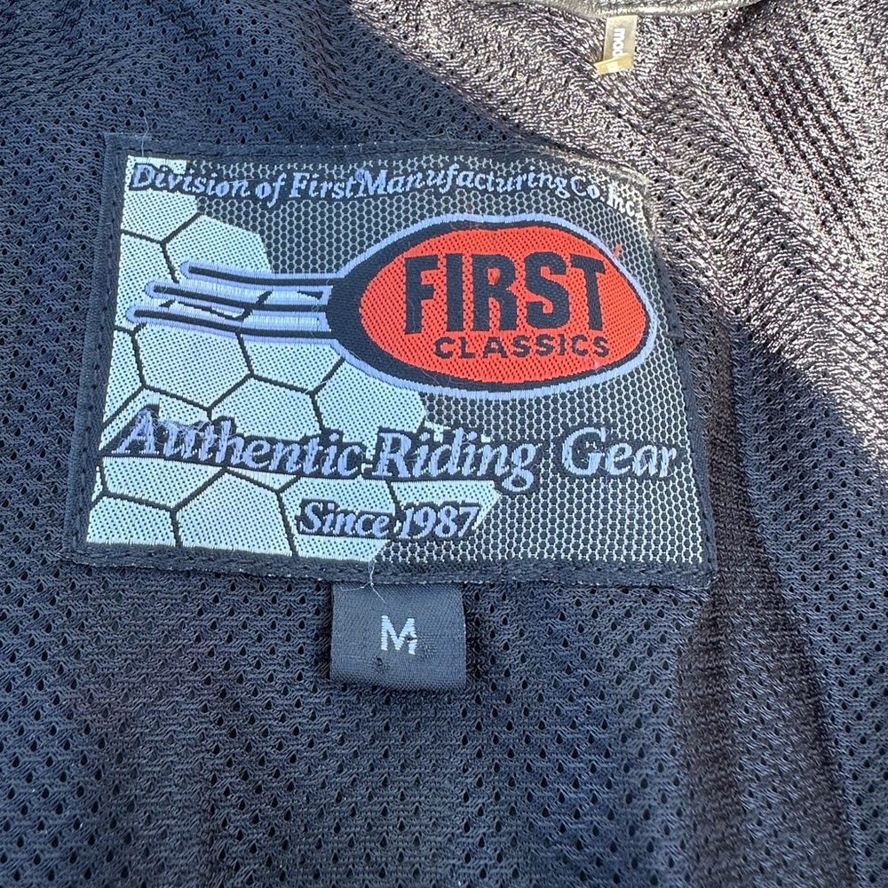First Classics Authentic Riding Gear Vest - Picture 14 of 16